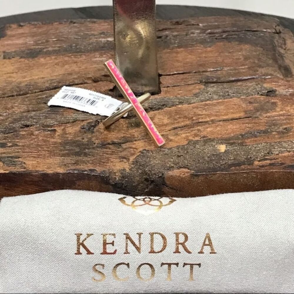 Kendra Scott Reggie Ring Kyocera Opal and Rose Gold size 6